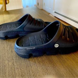 Cole Haan Grand 360 Mens slip ons-never worn size 11 Navy Blue